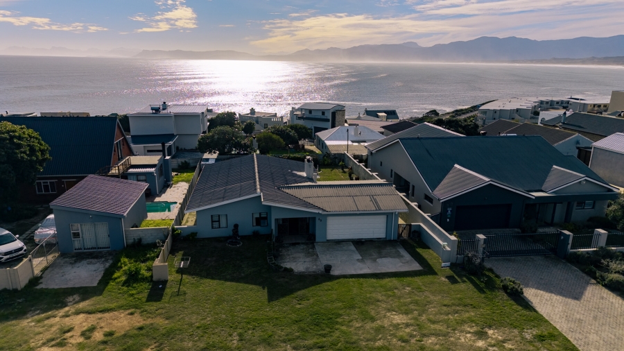3 Bedroom Property for Sale in De Kelders Western Cape